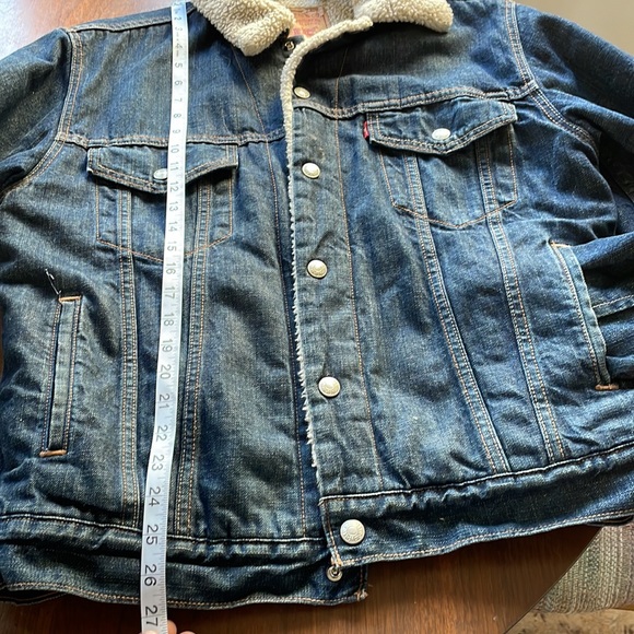 Vintage fit Levi’s Denim Sherpa Jacket - Picture 7 of 7